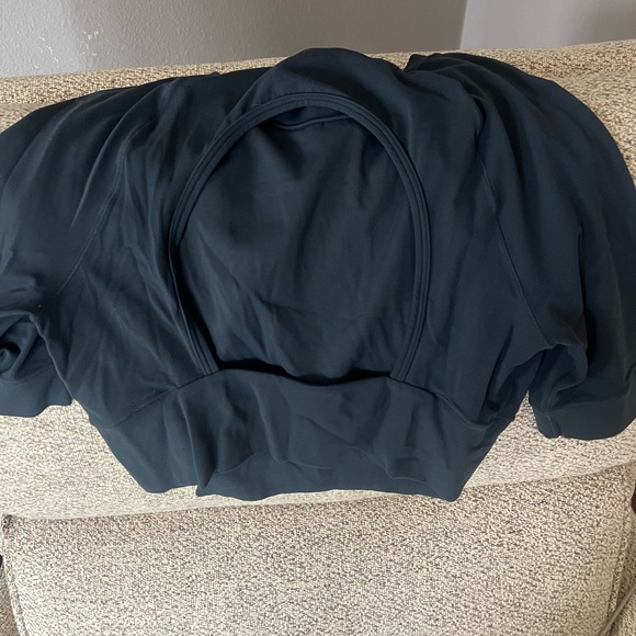 Stori crop top - Picture 2 of 2